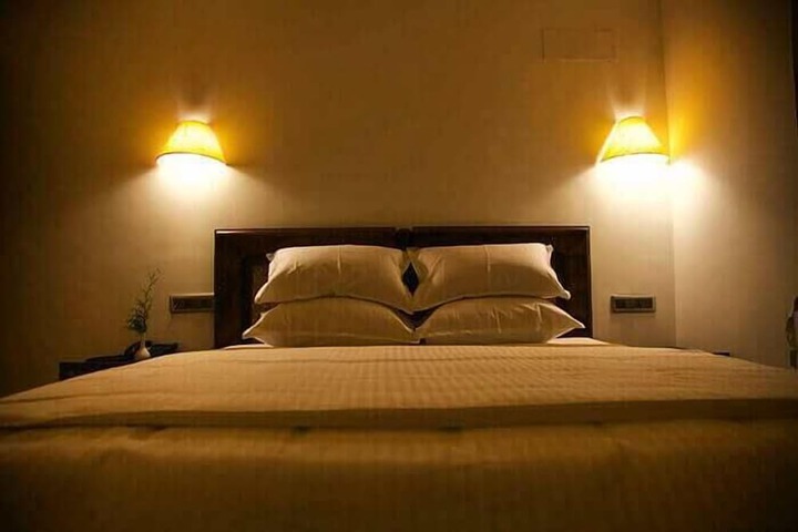 Room 3 of 14