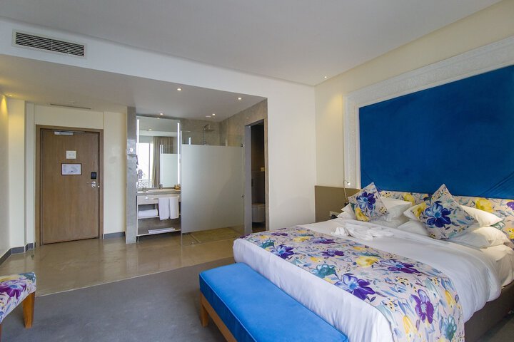 Room 27 of 51