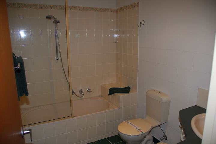 Room 17 of 35
