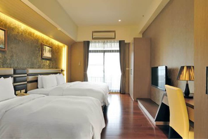 Room 17 of 29
