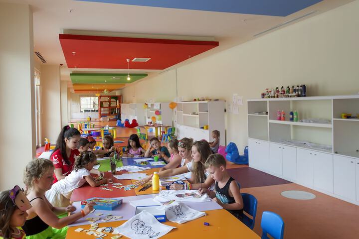 Childrens Activities 82 of 170