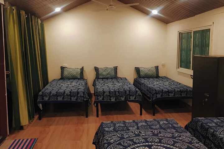 Room 14 of 43