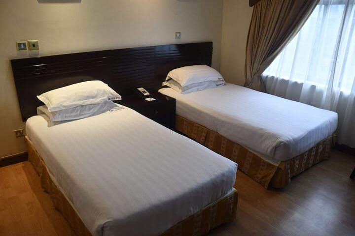 Room 15 of 96