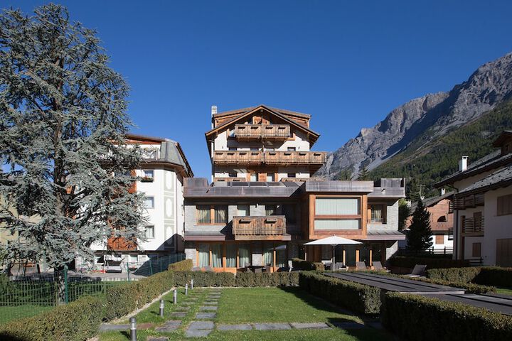 Hotel 87 of 99