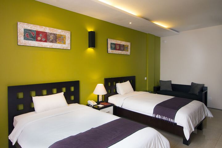 Room 5 of 43