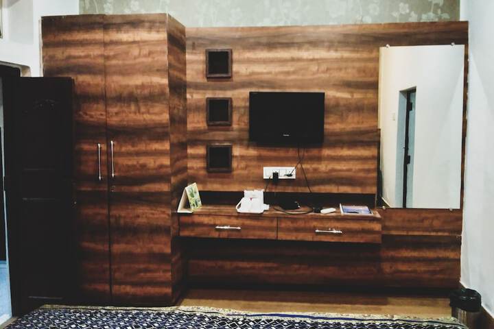 Room 34 of 117