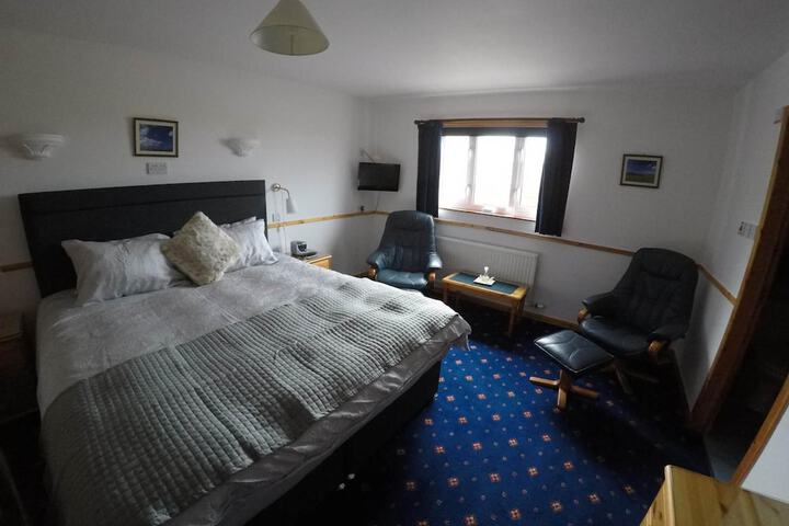 Room 5 of 24