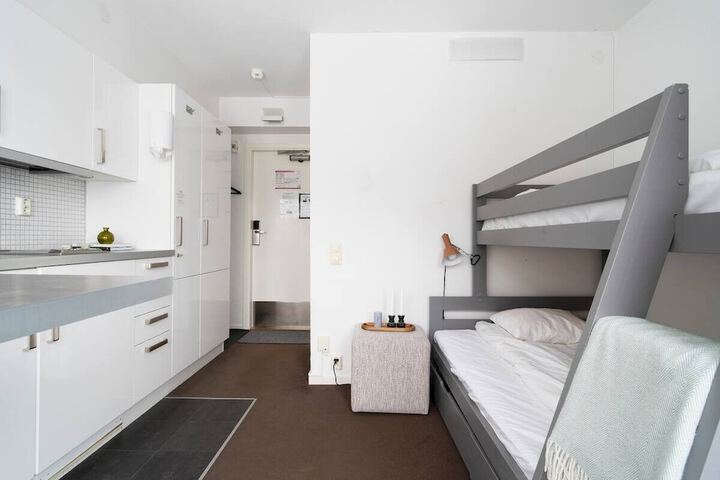 Room 416 of 865