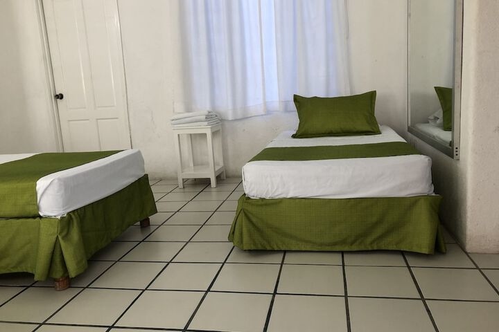 Room 27 of 91