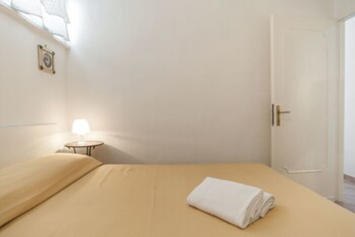 Room 26 of 73