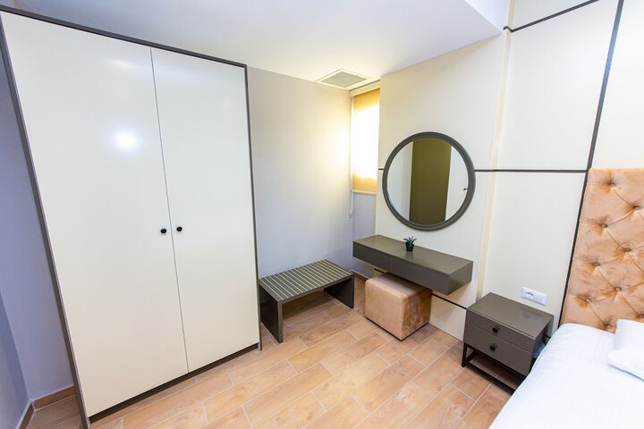 Room 13 of 59