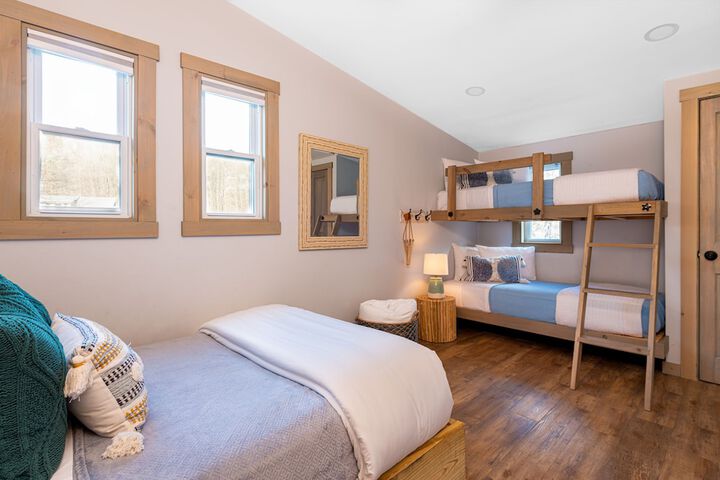 Room 44 of 114