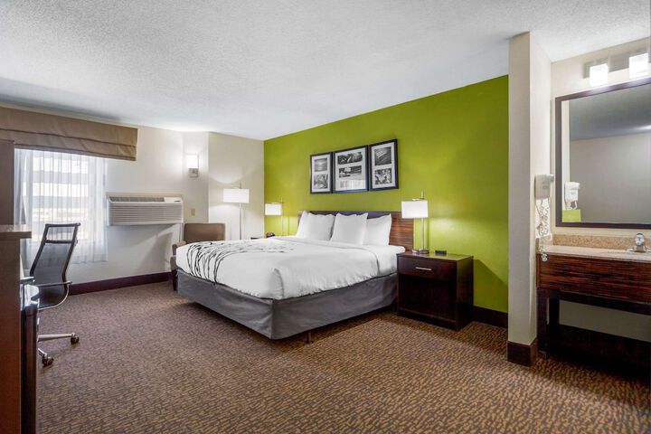 Room 22 of 50