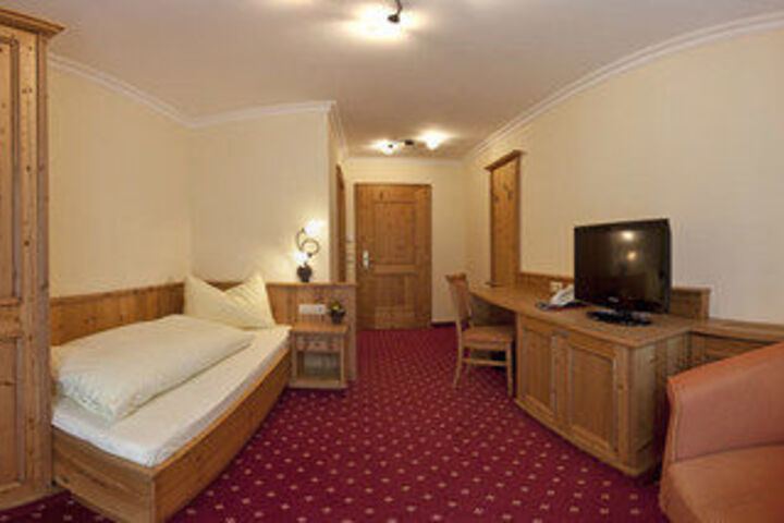 Room 22 of 44