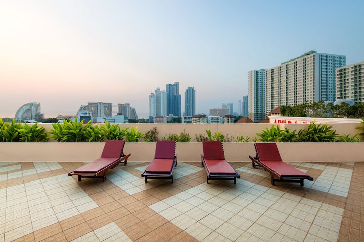 Sundeck 56 of 57