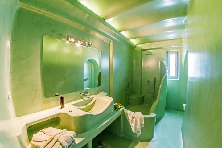 Room 174 of 230
