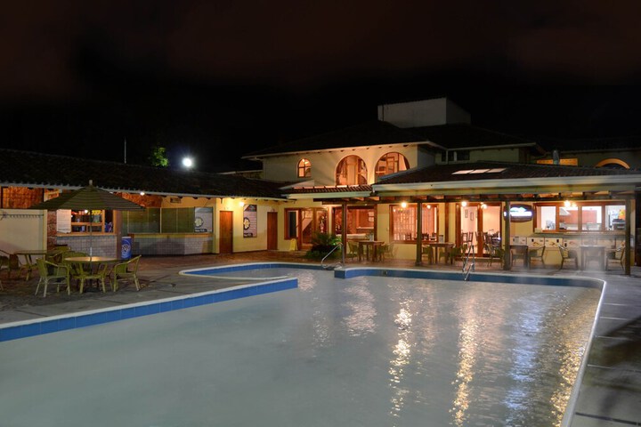 Pool 19 of 49