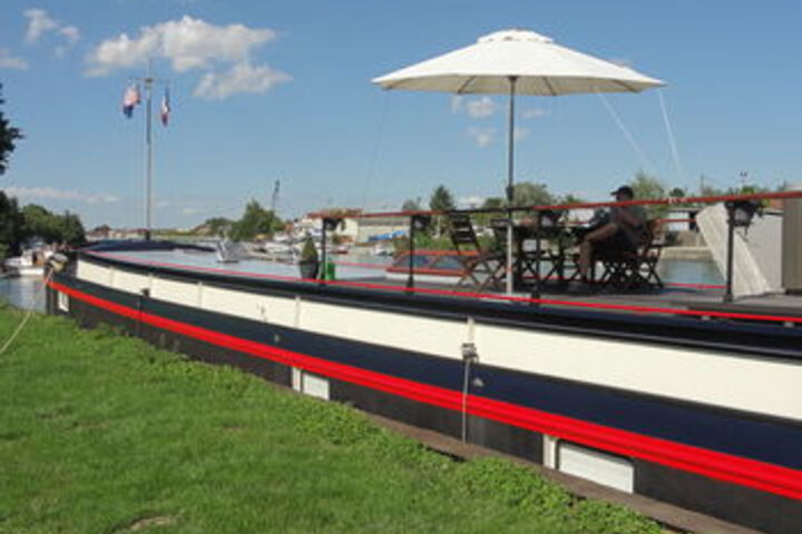 Sundeck 23 of 23