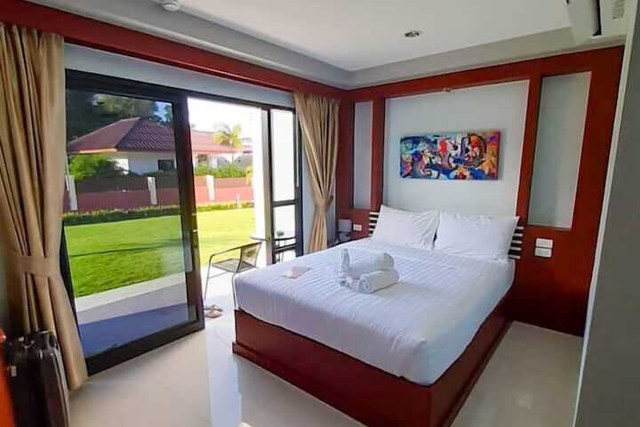 Room 16 of 86