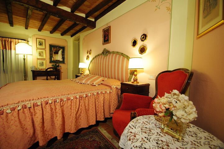 Room 45 of 118