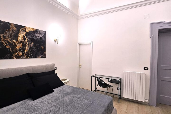 Room 2 of 16