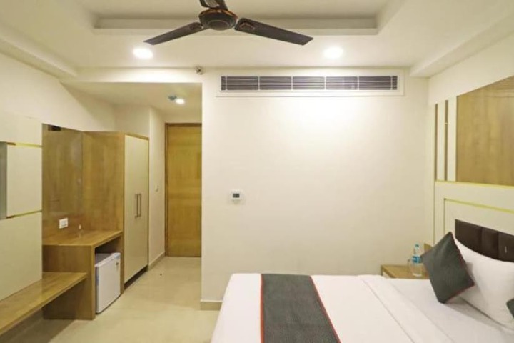 Room 8 of 47