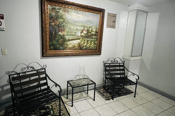 Room 15 of 25