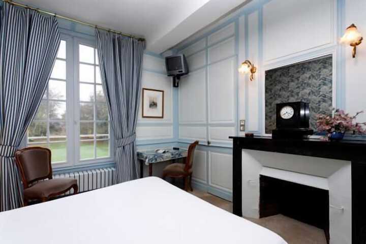 Room 10 of 54