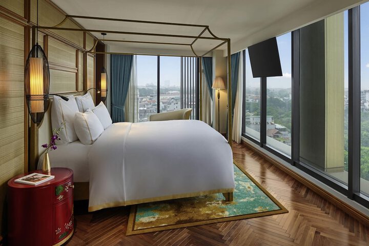 Room 47 of 157