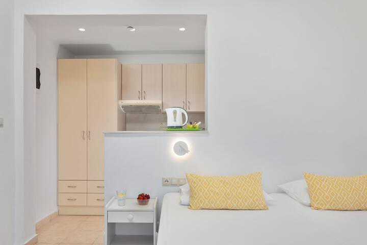 Room 30 of 128
