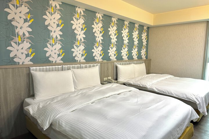 Room 16 of 30