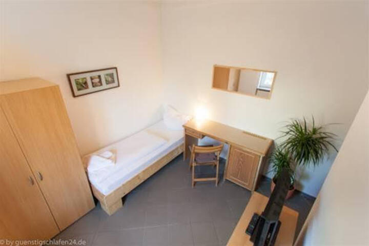 Photo of GUENSTIG SCHLAFEN 24