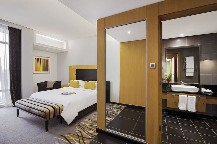 Room 8 of 52