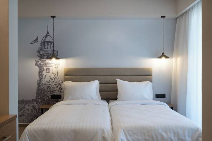 Room 10 of 68