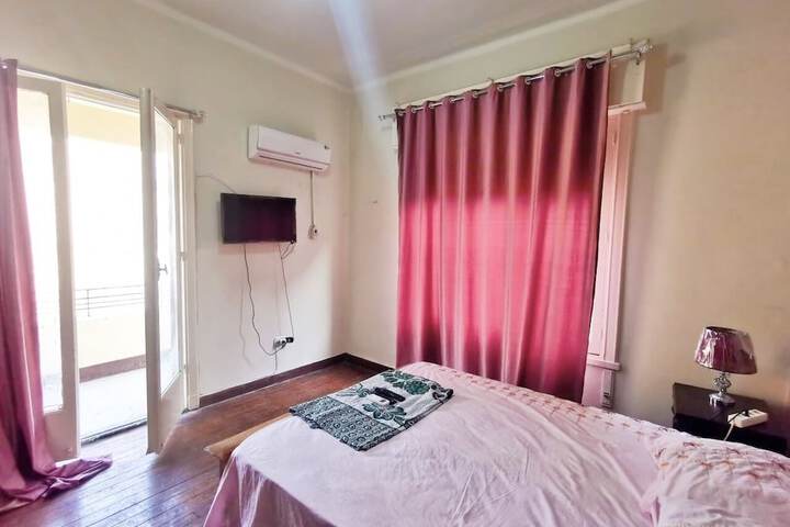 Room 12 of 41