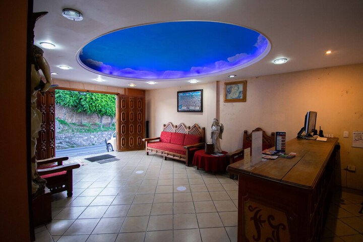 Hotel Interior 4 of 33