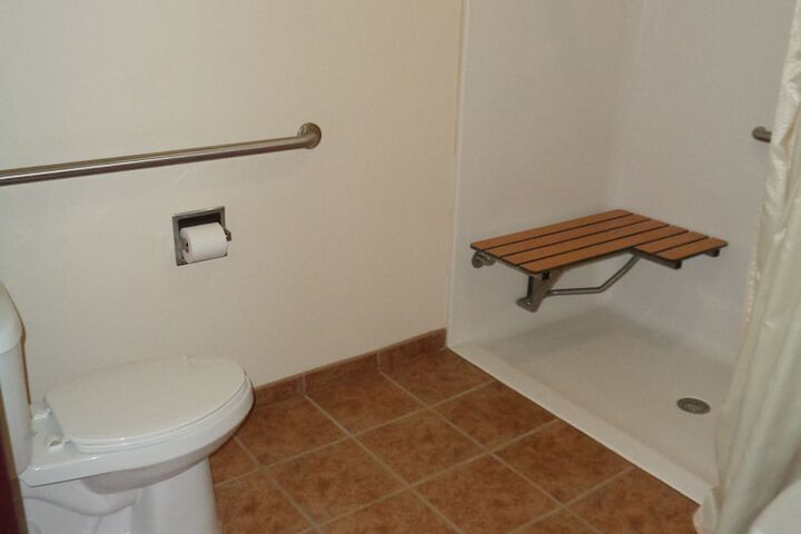 Classic King Bed (2 of 10)