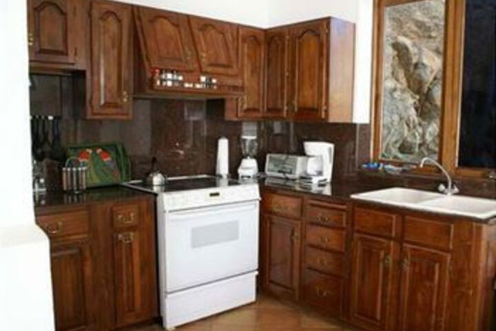 Room 15 of 32
