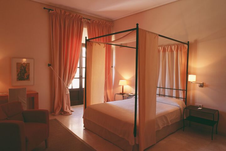 Room 14 of 43