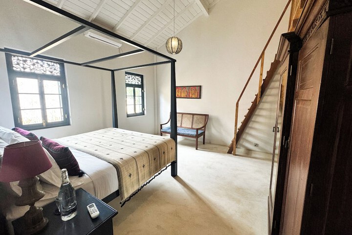 Room 27 of 111