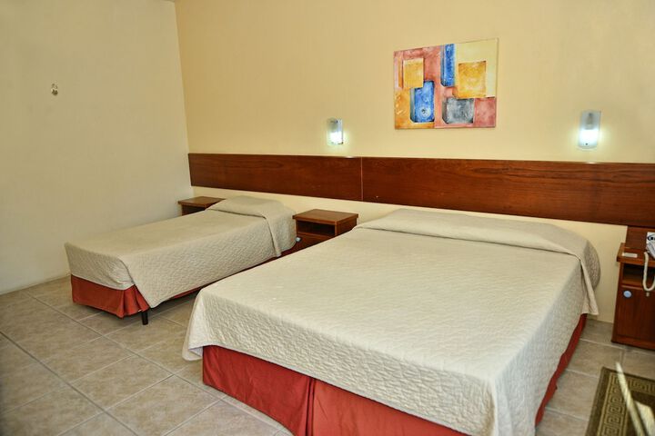 Room 9 of 50