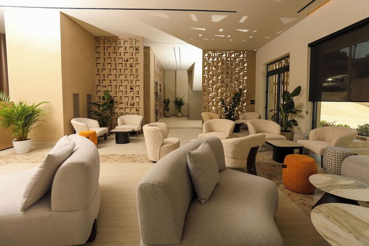 Hotel Interior 5 of 100