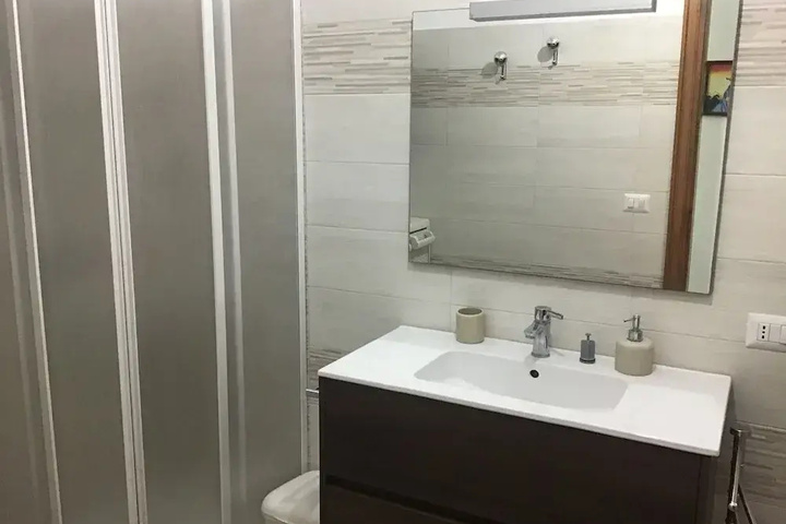 Room 7 of 20