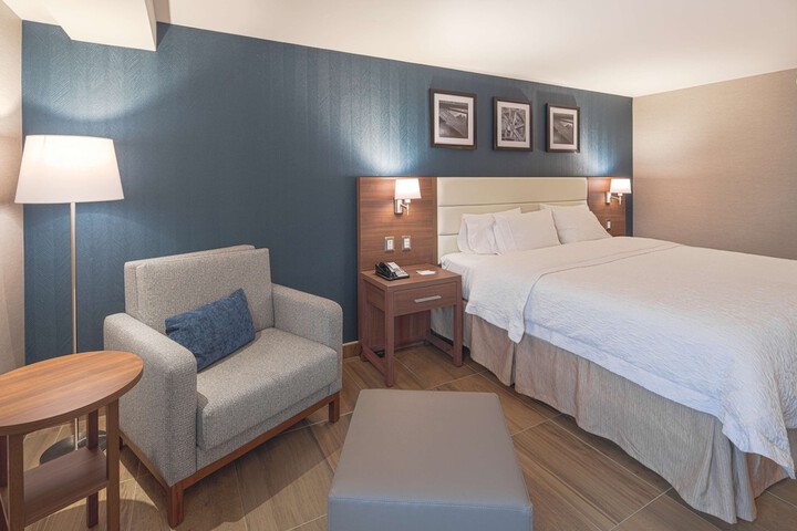 Room 9 of 45