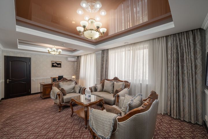 Room 30 of 90