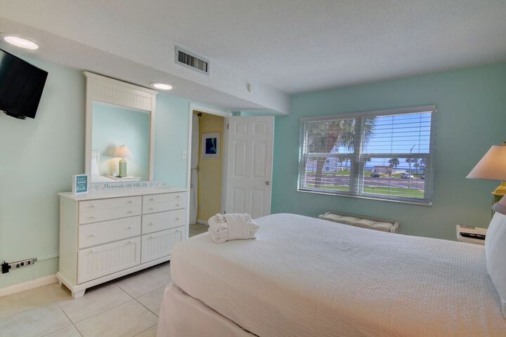 Room 3 of 27