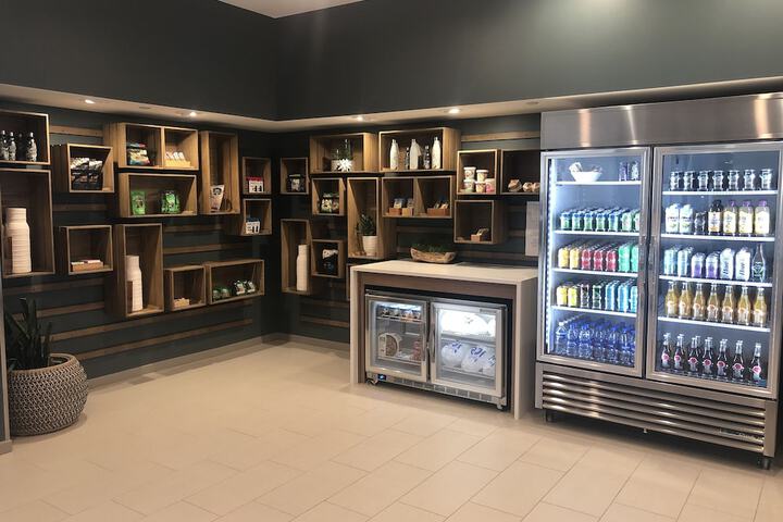 Snack bar