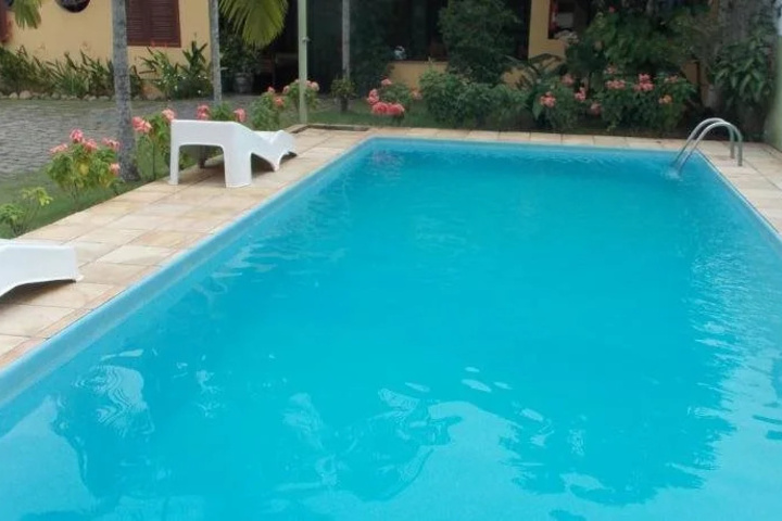 Pool 11 of 18