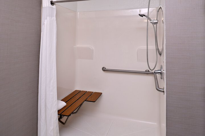 Standard King Bed Accessible (15 of 16)