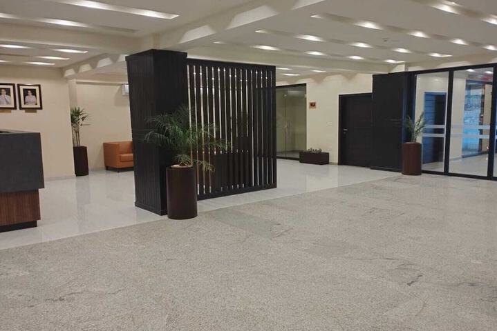 Room 5 of 7
